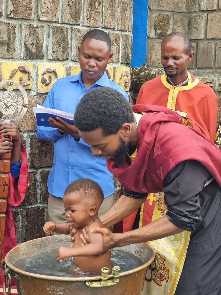 Dozens of newly baptised in the parishes of Kinshasa, Democratic Republic of the Congo