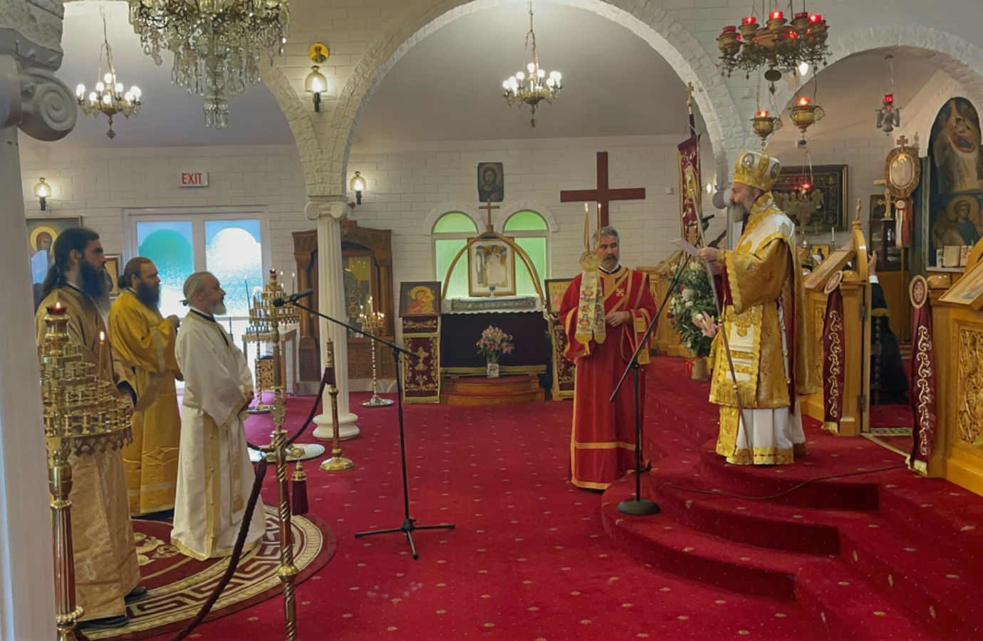 Ordination to the diaconate and tonsure of readers by Archbishop Makarios of Australia in Newcastle