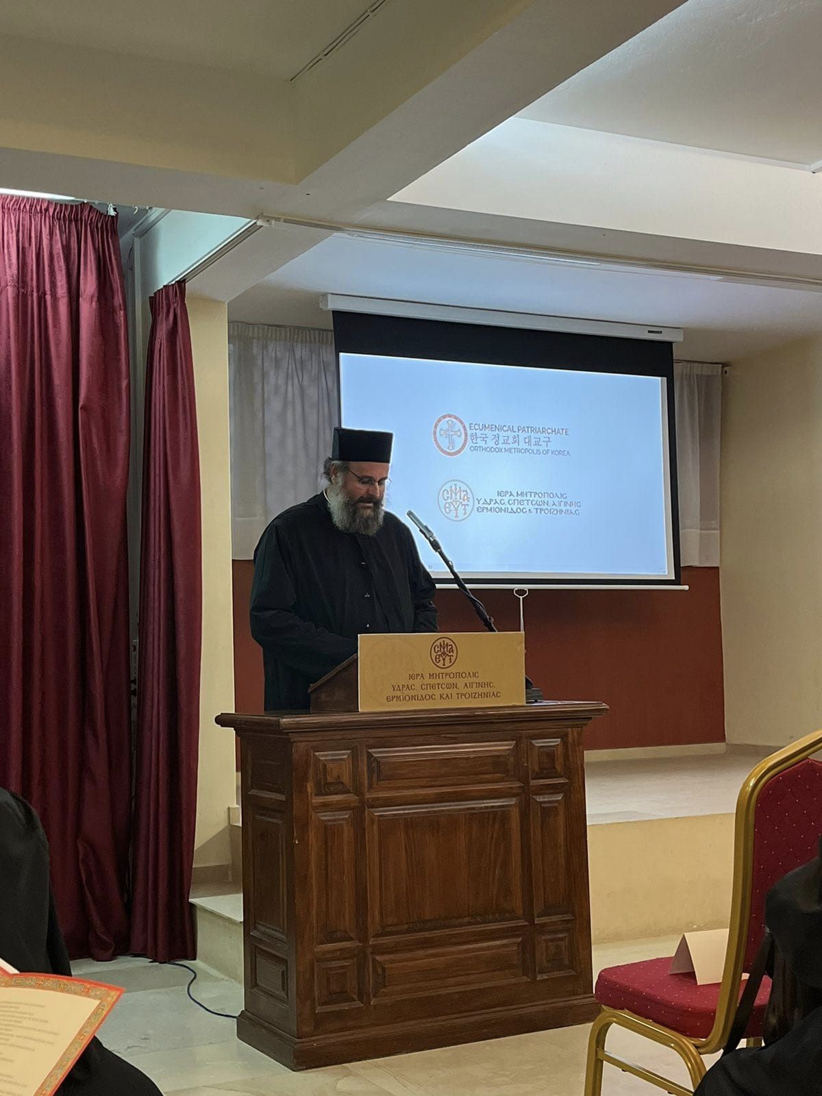 Metropolitan of Korea delivers inspiring speech at event organised by the Metropolis of Hydra
