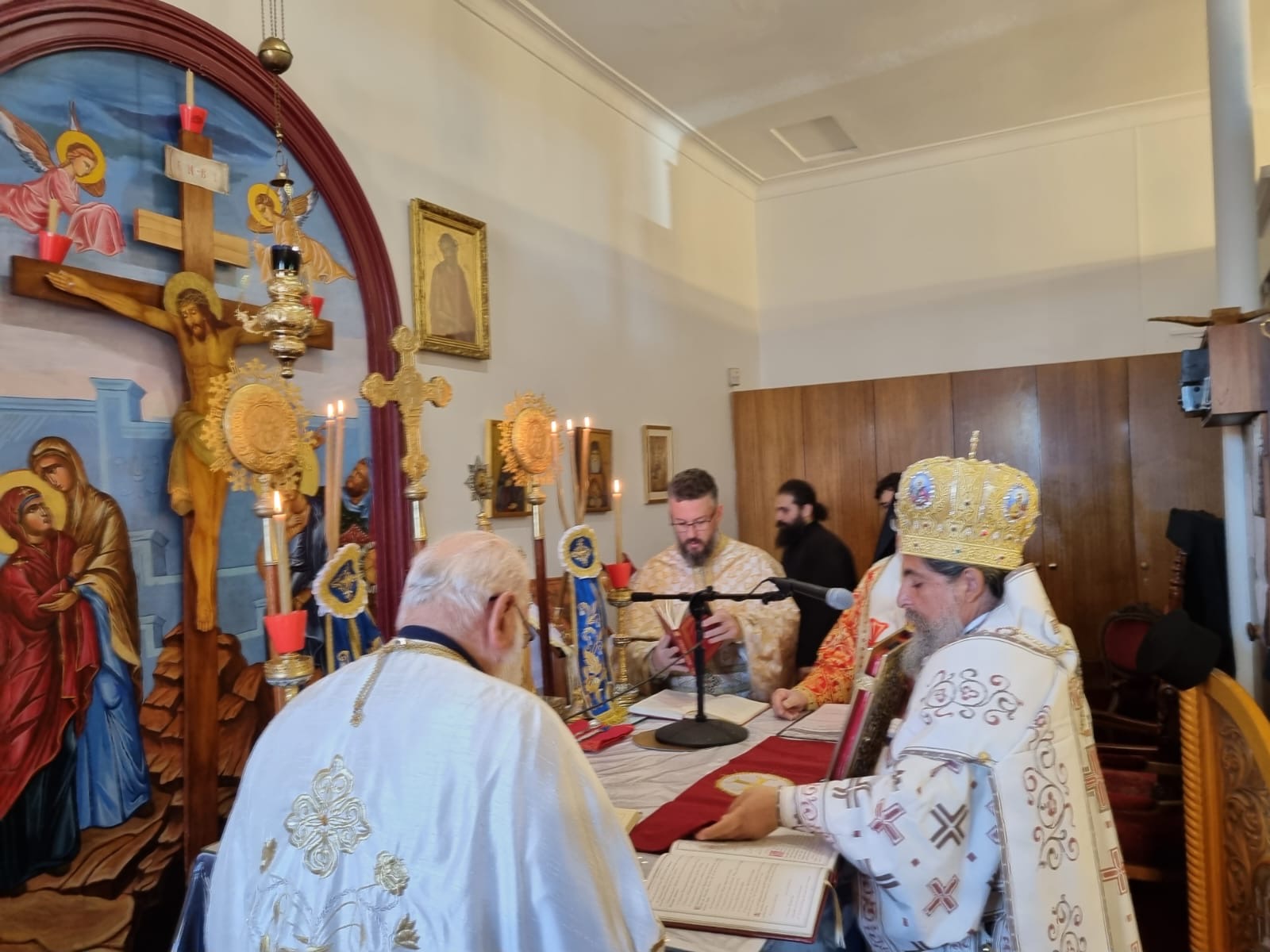 Melbourne: Bishop Kyriakos of Sozopolis visits the Church of the Holy Trinity in Richmond